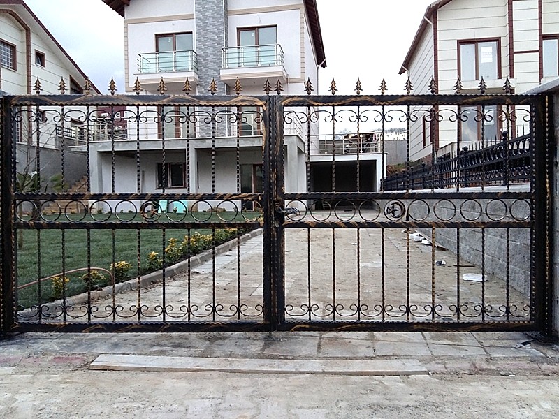 kanatlı kapılar (2) Ferforje Kapı